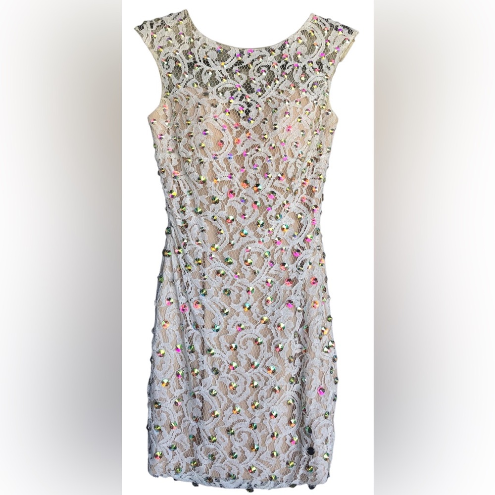 Vienna Prom Elegant Lace Dress with Multicolor Sequins Above Knee‎ Size 6 Mini